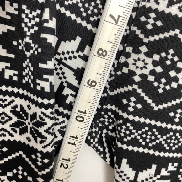 Just Cozy Fleece Lined Pants Womens 12-20 Super Stretchy Black White Pattern PJ - Picture 8 of 10